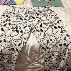 White Snoopy Dog Faces Pajama Bottoms